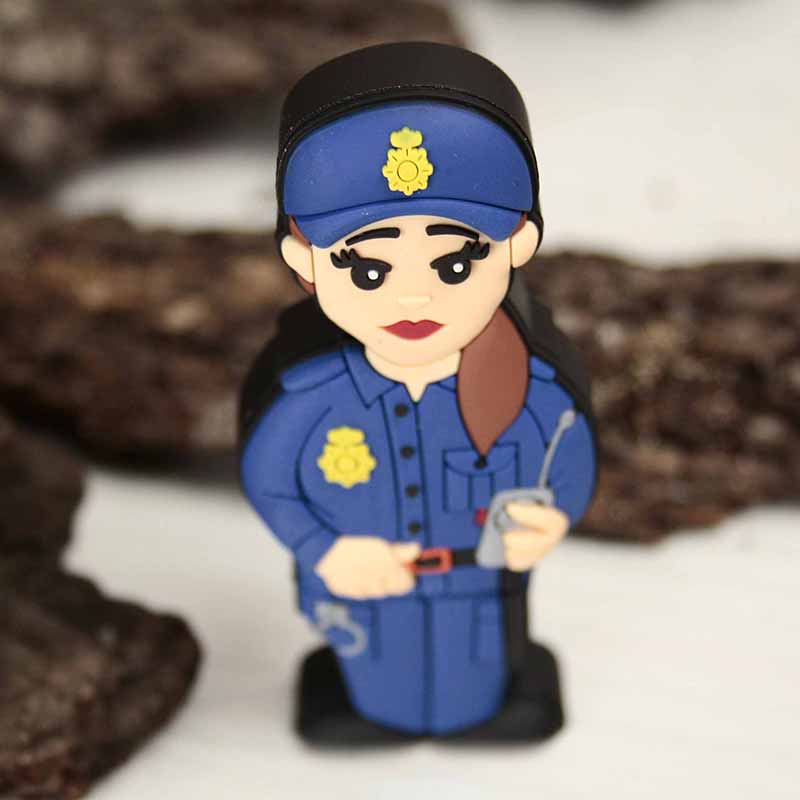usb personajes