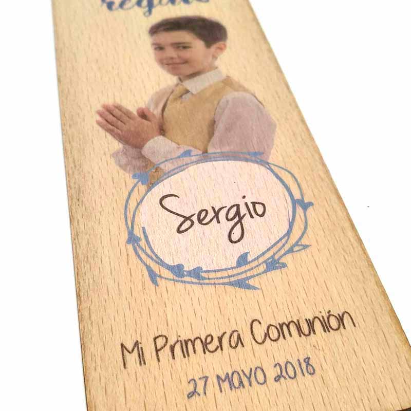 Marca páginas de madera personalizado a todo color con la foto y texto de la primera comunión