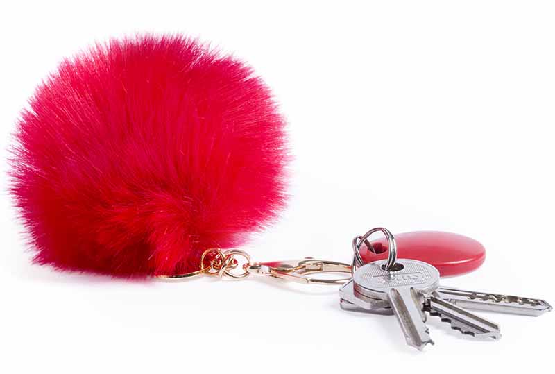 5811-e01 llavero pompom color rojo