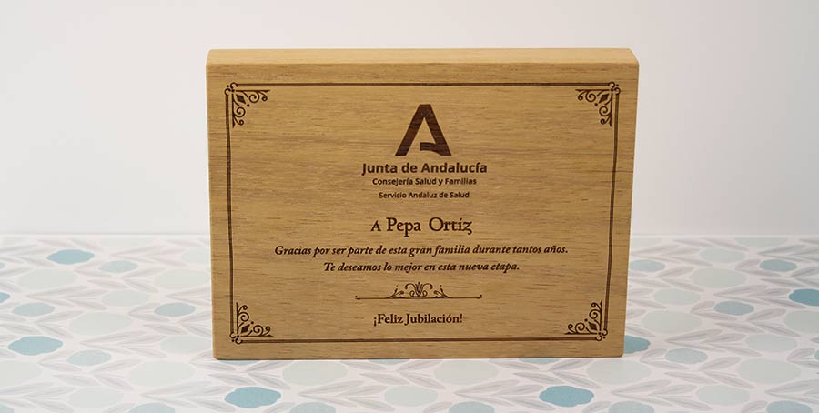 taco-madera-jubilacion taco de madera de primera calidad personalizado