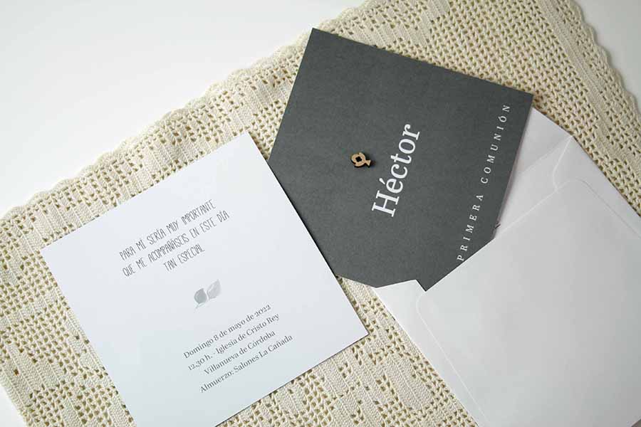 invitaciones comunión originales y detalles para invitados hechos a mano
