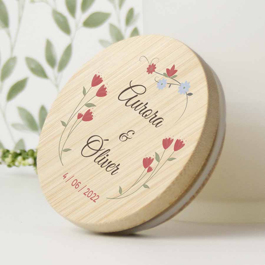 diseño tapa de madera para vela con variedad de detalles para regalar a invitados a boda velas aromáticas personalizadas