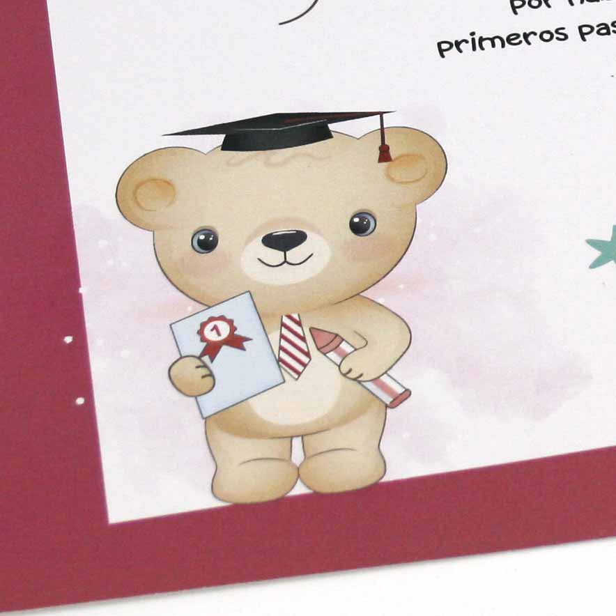detalla osito en el diseño de un diploma