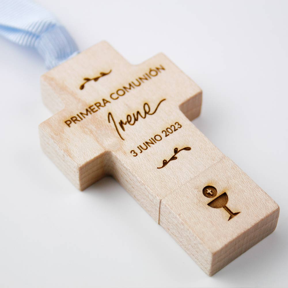 regalos originales para una comunión: usb en forma de cruz