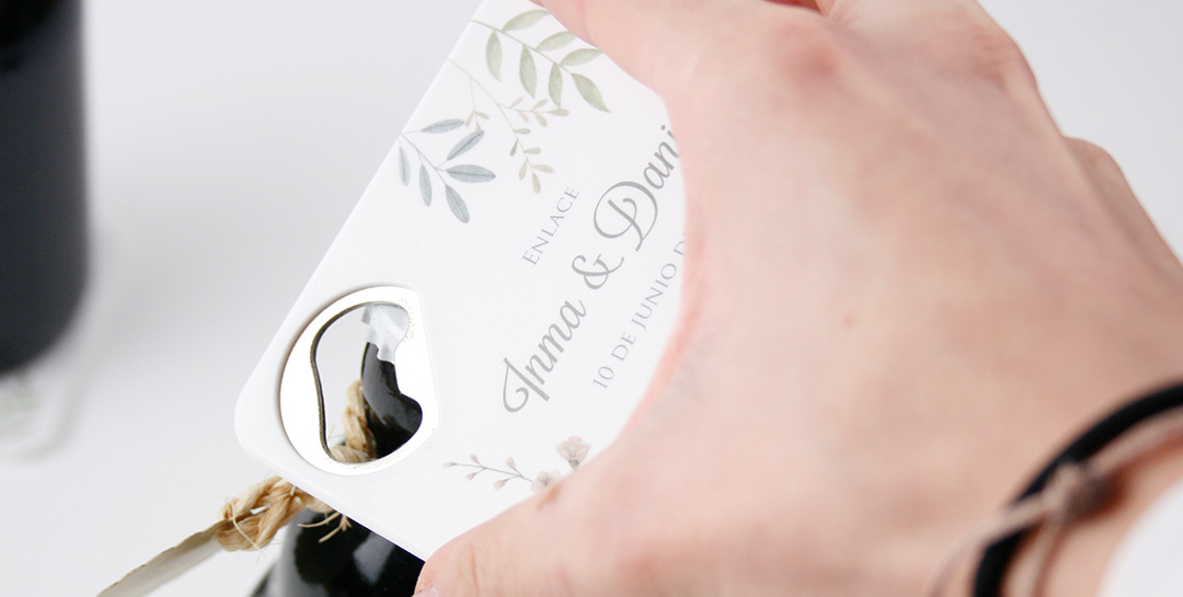 abridor-botella-personalizado posavasos personalizado decorado para boda invitados