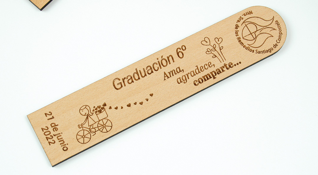 marcapáginas de madera para graduaciones fin de curso