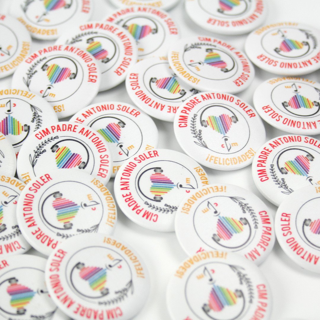 pin personalizado para graduaciones escolares, academias...