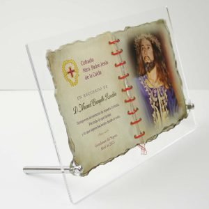 placa homenaje postumo