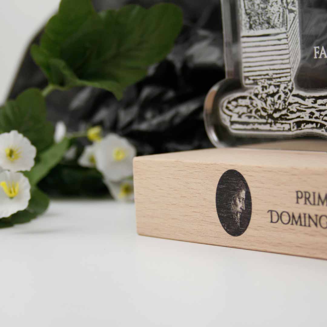 placas de semana santa personalizadas para homenajes o reconocimientos