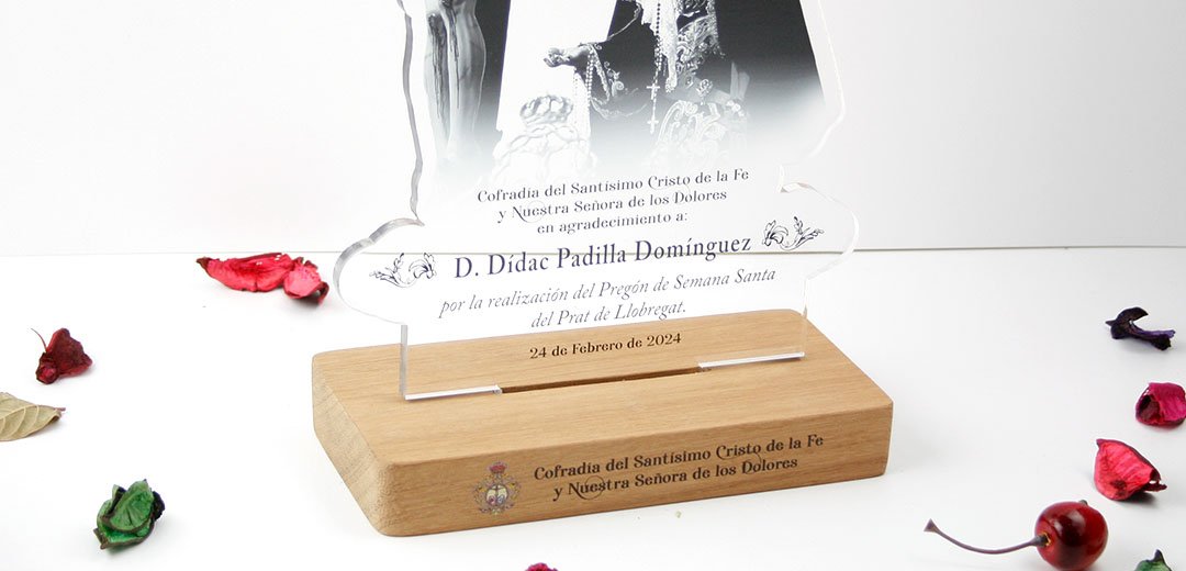 placa-reconocimiento-pregonero-05 reconocimientos personalizados para regalar a cofrades