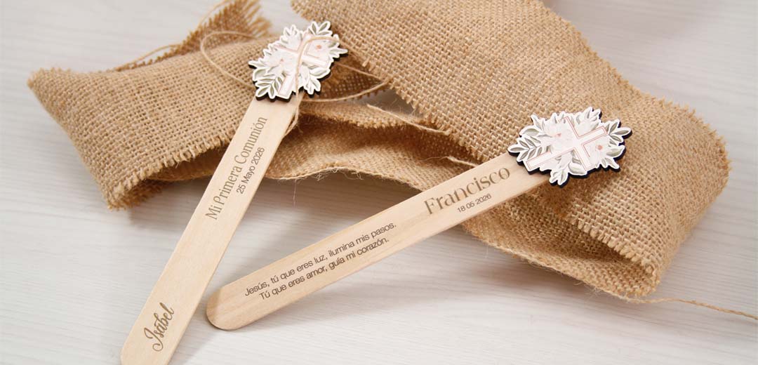 detalles artesanales para comunion: marcapaginas personalizado