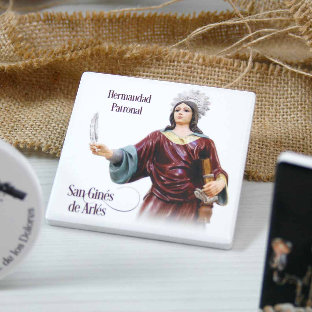 imanes personalizados como regalos de semana santa para hermandades y cofradías