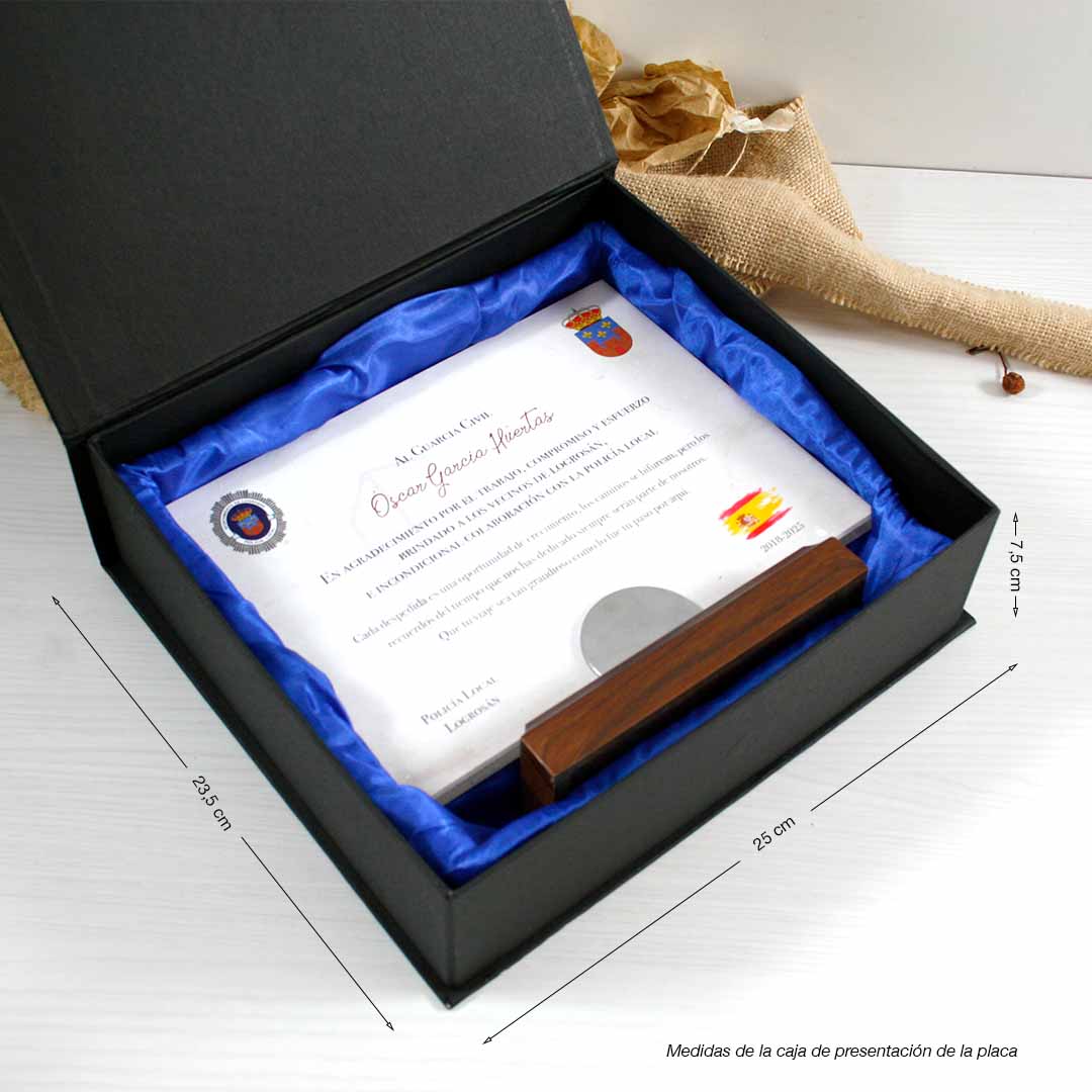 medidas de la caja de presentación de la placa
