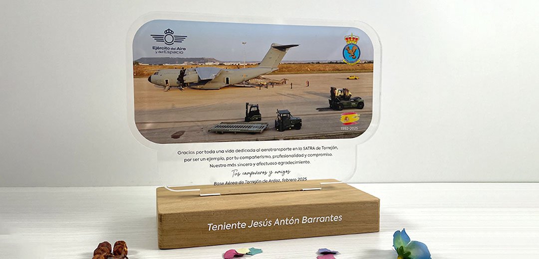 placa-agradecimiento-texto-teniente-05 placa de agradecimiento conmemorativa personalizada con texto como regalo perfecto para militar