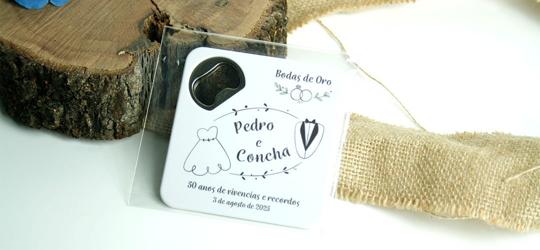 abridores-personalizados-aniversarios-05 abrebotellas con posavasos personalizados e imán