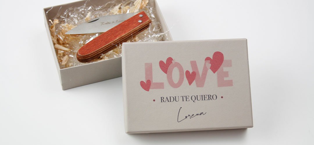 navajas-grabadas-regalo-05 navajas artesanales para boda o novios personalizadas