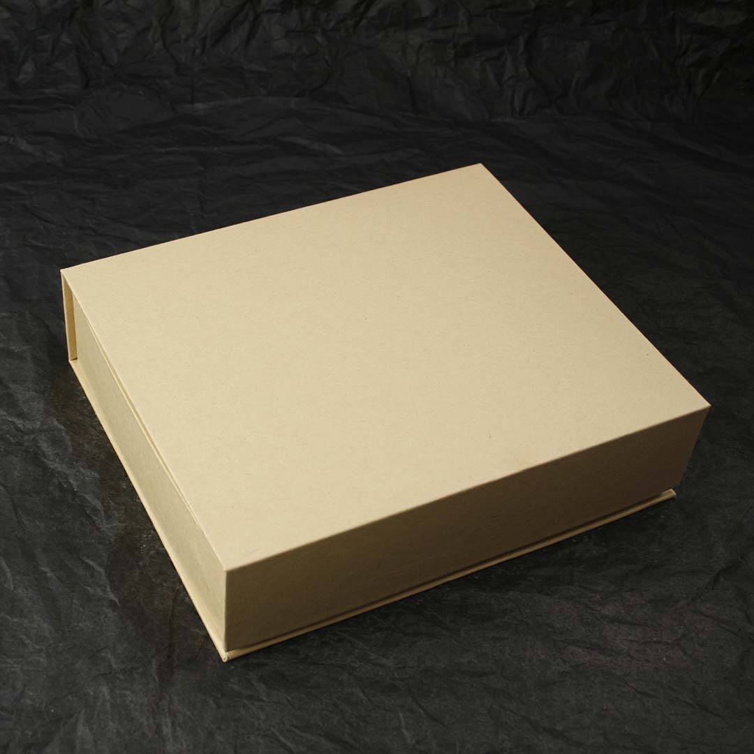 caja de presentación para placa de jubilación