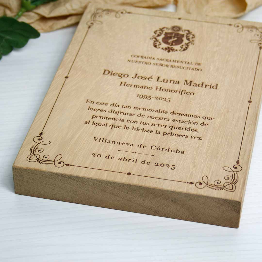 placa madera personalizada en nuestra tienda cofrade online de villanueva de córdoba