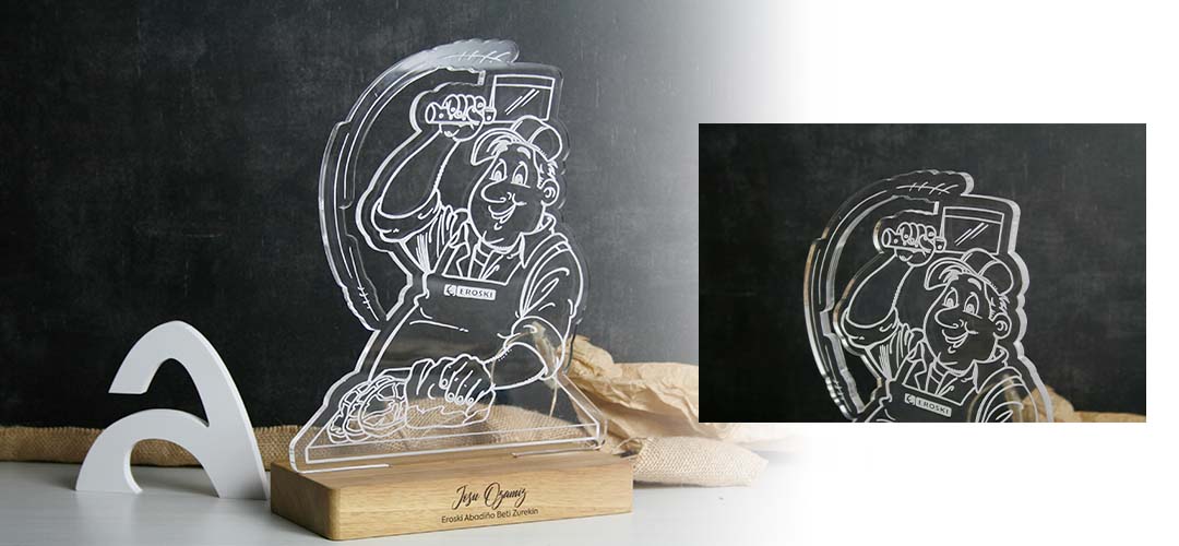 placa-regalo-despedida-06 placa de jubilación personalizada en metacrilato y madera