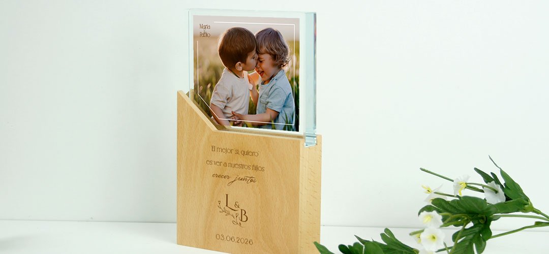 placa-regalo-boda-hermano-04 placas personalizadas para regalar a hermanos, cuñada o familiares en el día de tu boda